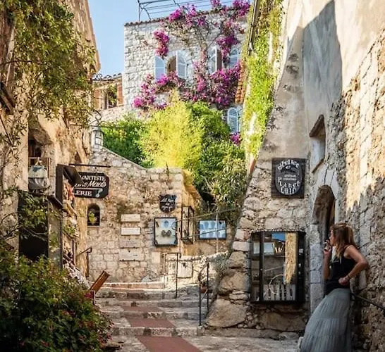 Au Calme, Avec Terrasse Et Parking A Village Apartmán Èze